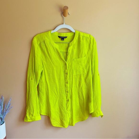 Zac & Rachel Petite Size Medium Electric Green Neon Long Sleeve Blouse - Picture 1 of 3